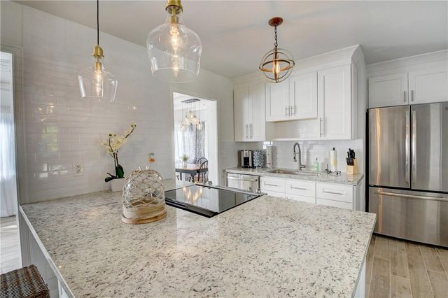 10 S Swinton Circle, Delray Beach, FL 33444