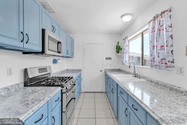 3734 Aqua Park Ct, San Diego, CA 92154