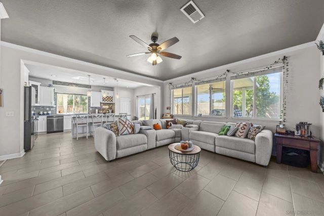 27431 Mangrove Street, Murrieta, CA 92563