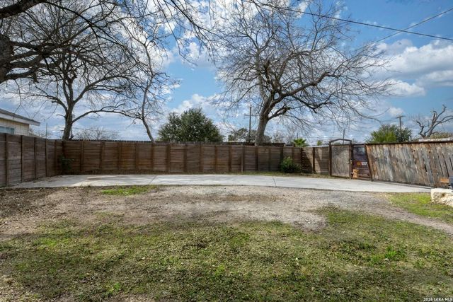 242 Furnish Ave., San Antonio, TX 78204