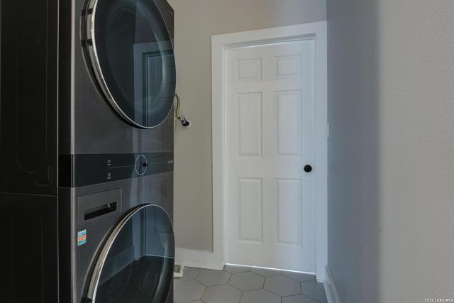 242 Furnish Ave., San Antonio, TX 78204