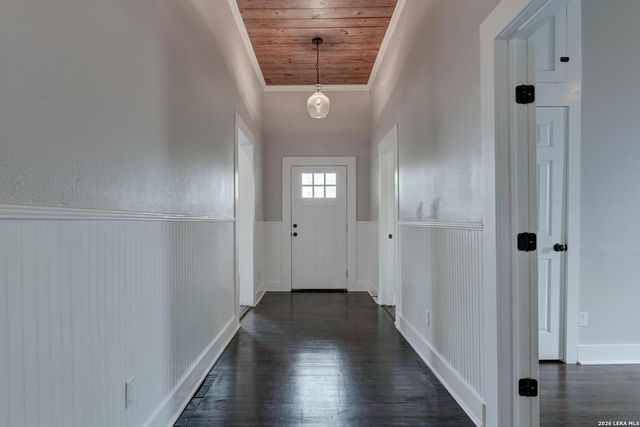 242 Furnish Ave., San Antonio, TX 78204