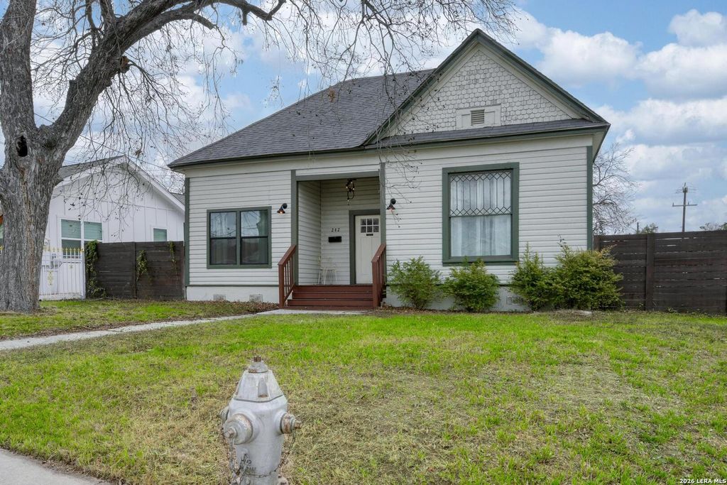 242 Furnish Ave., San Antonio, TX 78204