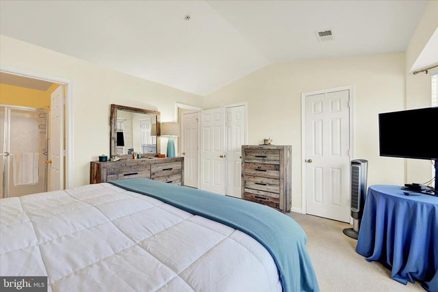 660 HUNTING FIELDS RD, Middle River, MD 21220