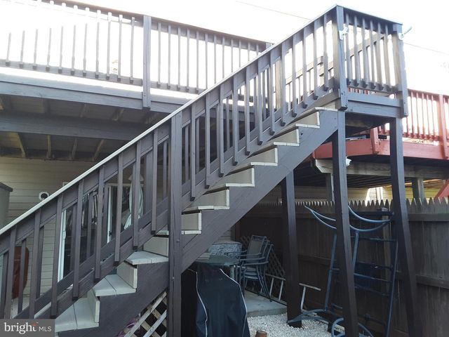 660 HUNTING FIELDS RD, Middle River, MD 21220