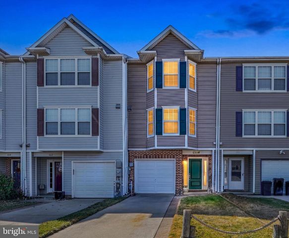 660 HUNTING FIELDS RD, Middle River, MD 21220