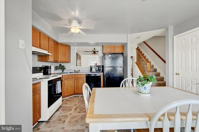 660 HUNTING FIELDS RD, Middle River, MD 21220