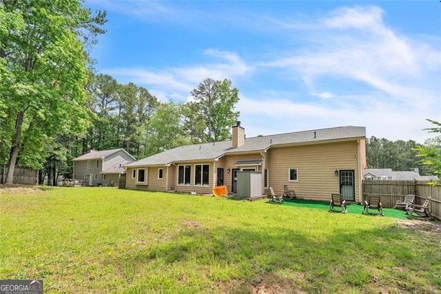 9959 POINT VIEW Drive, Jonesboro, GA 30238