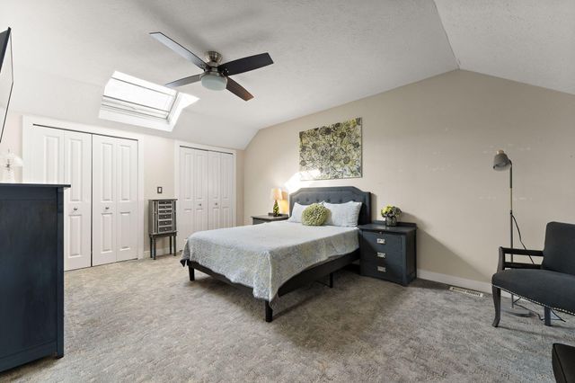 1300 Winding Ridge Lane C10, Valparaiso, IN 46383