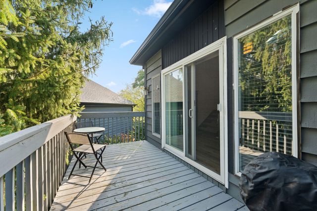 1300 Winding Ridge Lane C10, Valparaiso, IN 46383