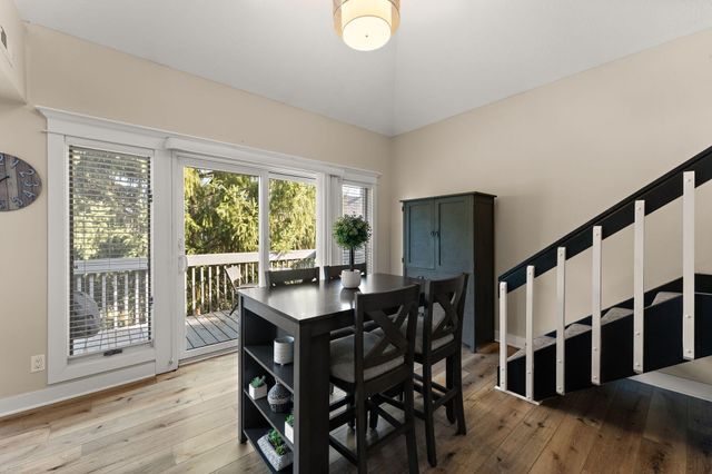 1300 Winding Ridge Lane C10, Valparaiso, IN 46383