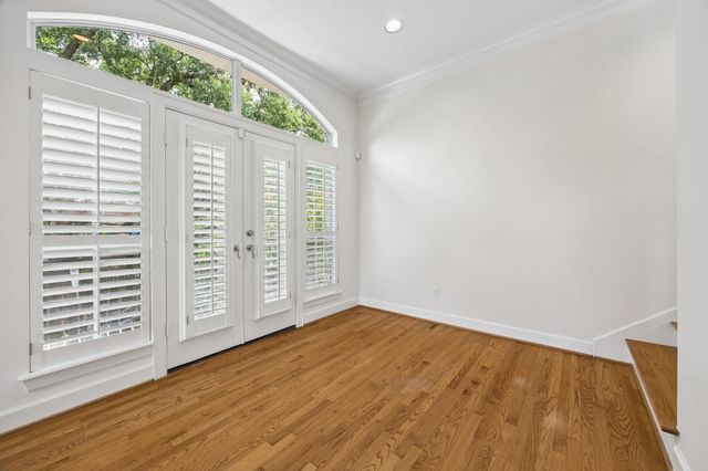 1119 Banks Street, Houston, TX 77006