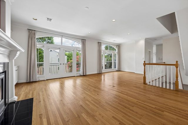 1119 Banks Street, Houston, TX 77006