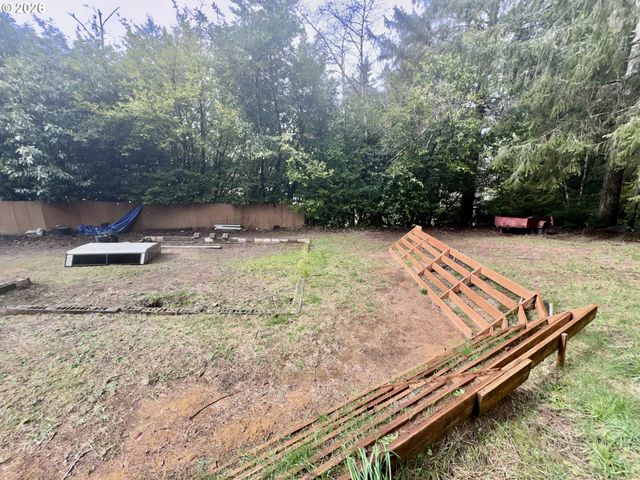 4923 MITCHELL LOOP Rd, Florence, OR 97439