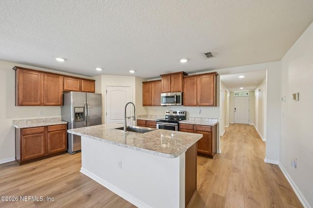 2205 PEBBLE POINT Drive, Green Cove Springs, FL 32043
