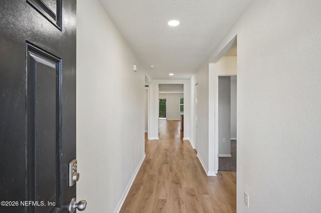 2205 PEBBLE POINT Drive, Green Cove Springs, FL 32043