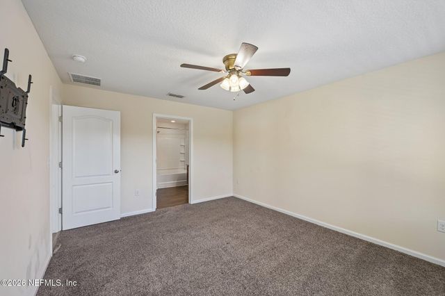 2205 PEBBLE POINT Drive, Green Cove Springs, FL 32043