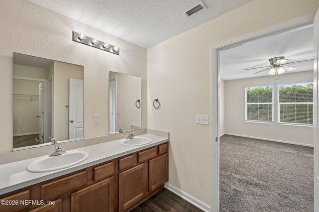 2205 PEBBLE POINT Drive, Green Cove Springs, FL 32043
