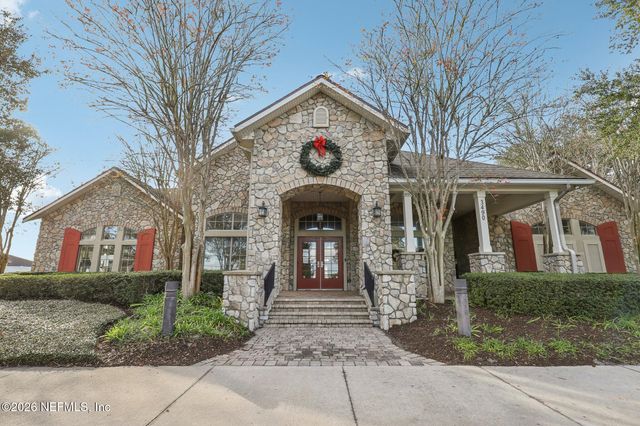 2205 PEBBLE POINT Drive, Green Cove Springs, FL 32043