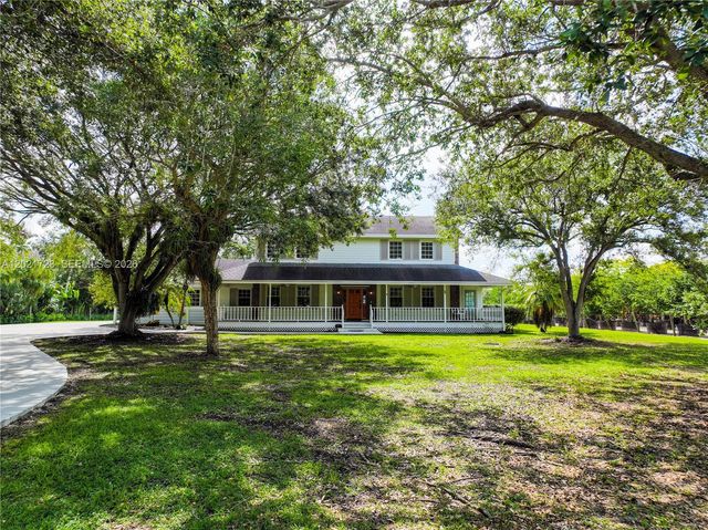 24545 SW 192nd Ave, Homestead, FL 33031