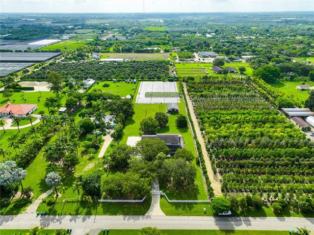 24545 SW 192nd Ave, Homestead, FL 33031