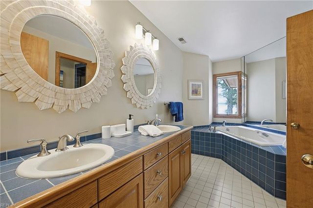 3008 Lynndale RD, Virginia Beach, VA 23452