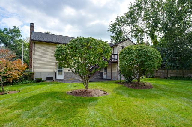 14 Fred St, Burlington, MA 01803