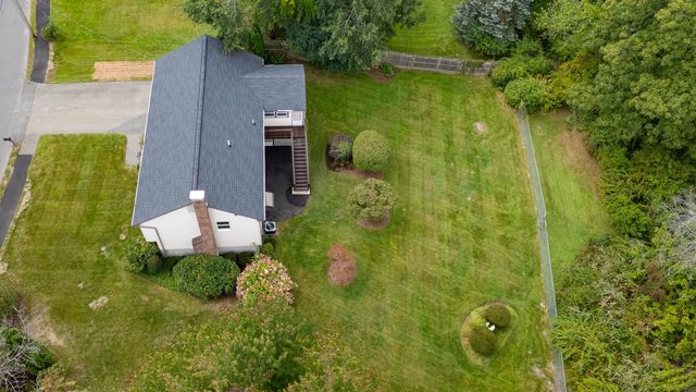 14 Fred St, Burlington, MA 01803