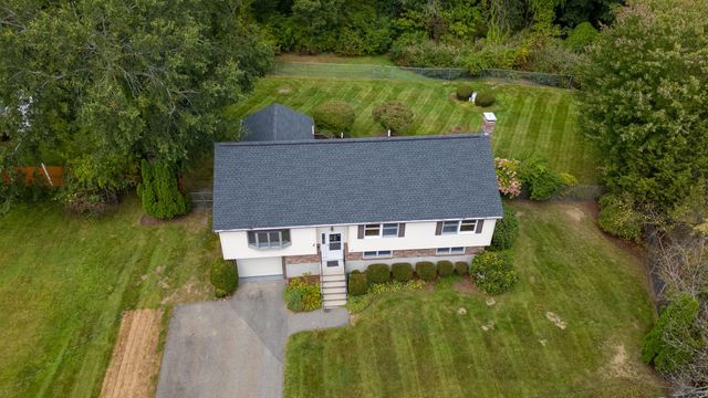 14 Fred St, Burlington, MA 01803