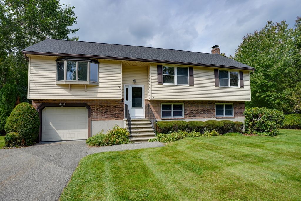 14 Fred St, Burlington, MA 01803