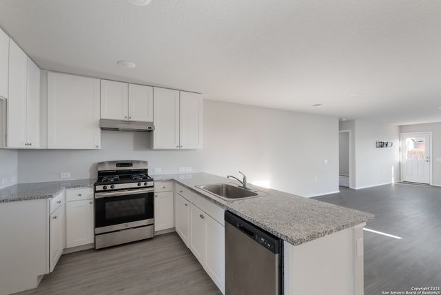 7214 LAVACA BLUFF, San Antonio, TX 78218