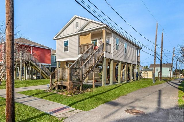 710 35th Street, Galveston, TX 77550