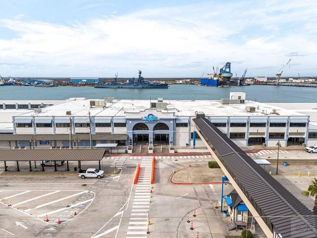 710 35th Street, Galveston, TX 77550