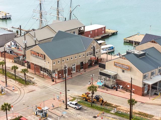 710 35th Street, Galveston, TX 77550