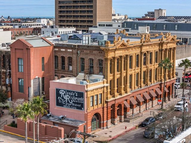 710 35th Street, Galveston, TX 77550