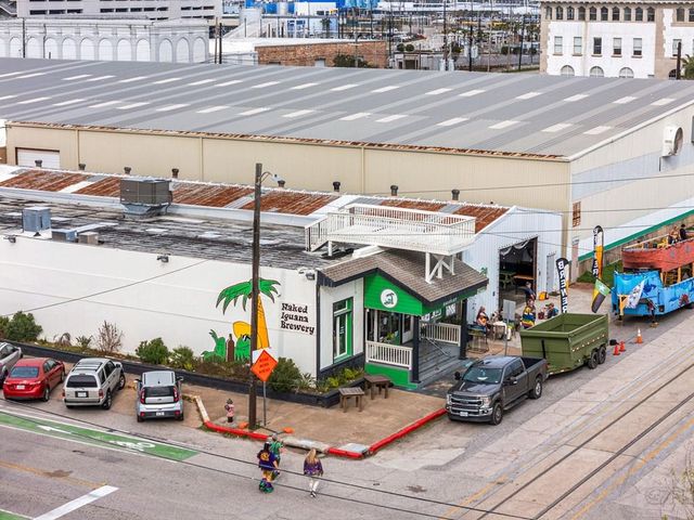 710 35th Street, Galveston, TX 77550