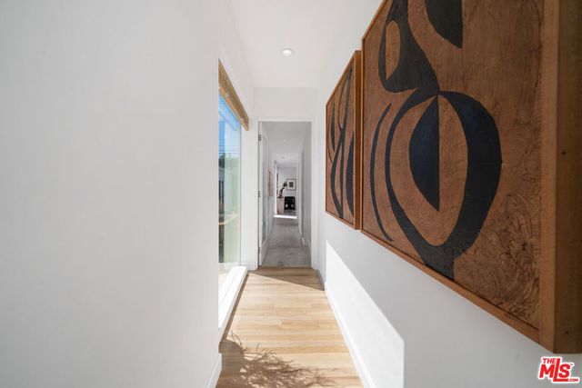 3945 Lyceum Avenue, Los Angeles, CA 90066