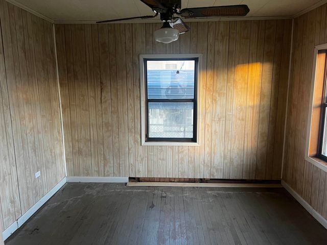 833 Elm St, Houma, LA 70360