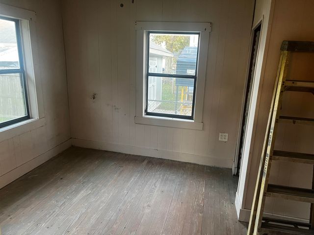 833 Elm St, Houma, LA 70360