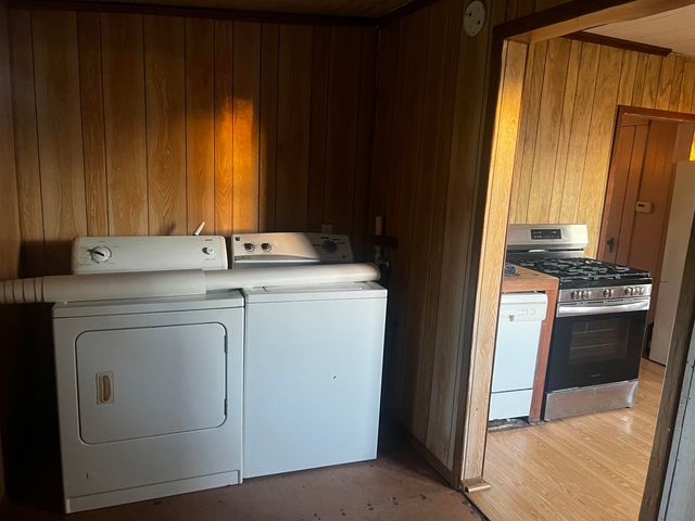 833 Elm St, Houma, LA 70360