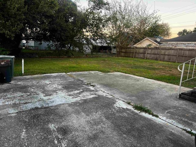 833 Elm St, Houma, LA 70360