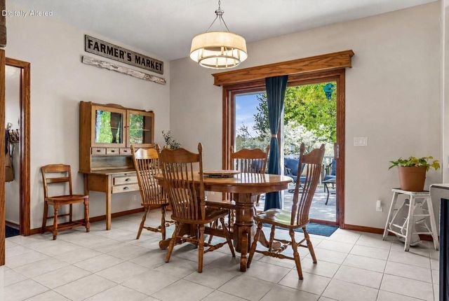 W7885 Country AVENUE, Holmen, WI 54636