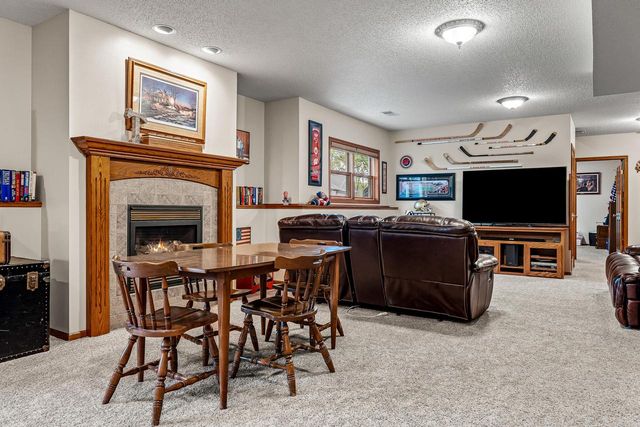 W7885 Country AVENUE, Holmen, WI 54636
