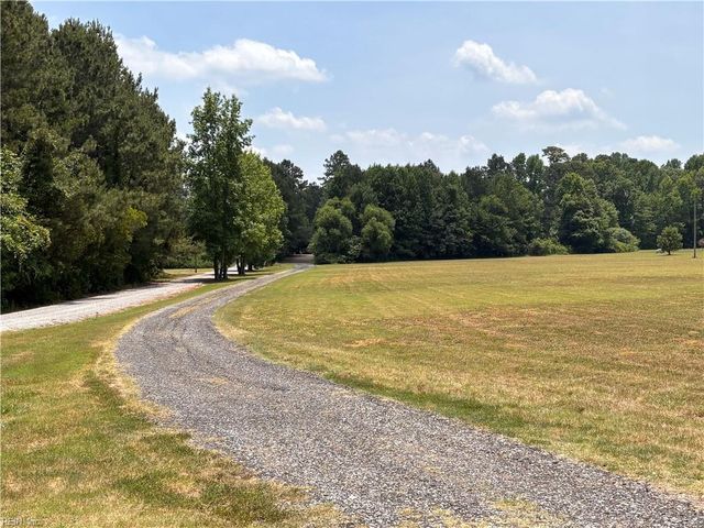 926 Freeman Mill RD, Suffolk, VA 23438