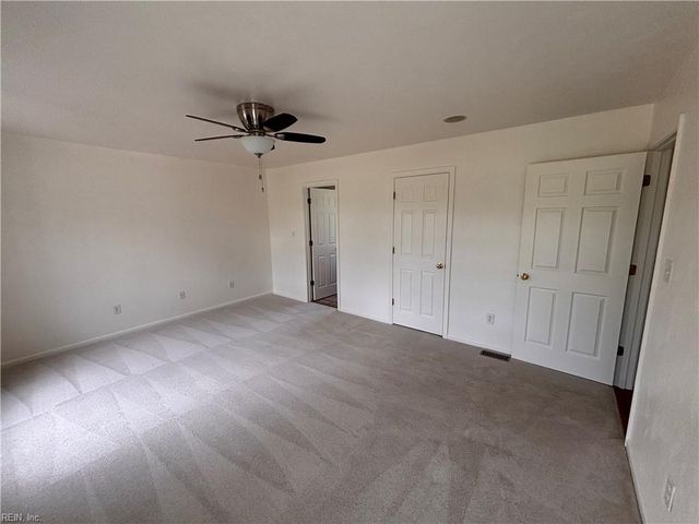 926 Freeman Mill RD, Suffolk, VA 23438