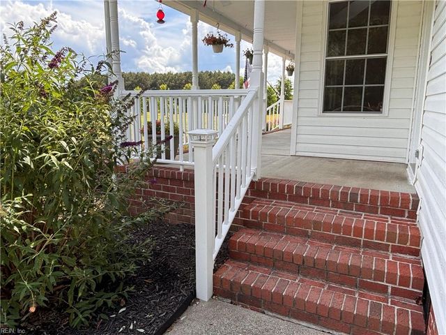 926 Freeman Mill RD, Suffolk, VA 23438