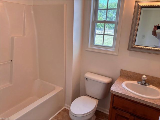 926 Freeman Mill RD, Suffolk, VA 23438