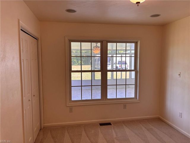926 Freeman Mill RD, Suffolk, VA 23438