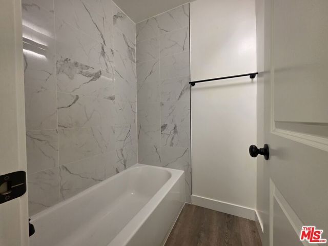 1743 9th Street 1, Santa Monica, CA 90404