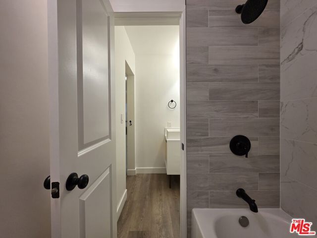 1743 9th Street 1, Santa Monica, CA 90404